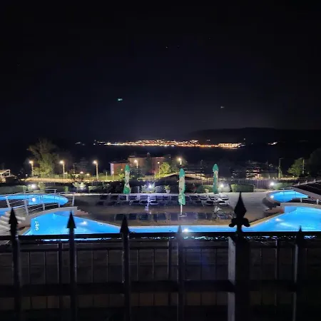 Апартаменти Apartment-byala-black Sea